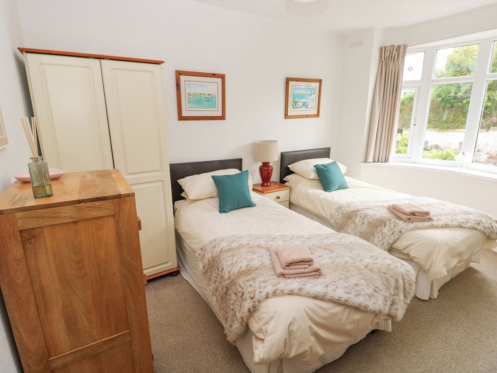Ewenny Cottage