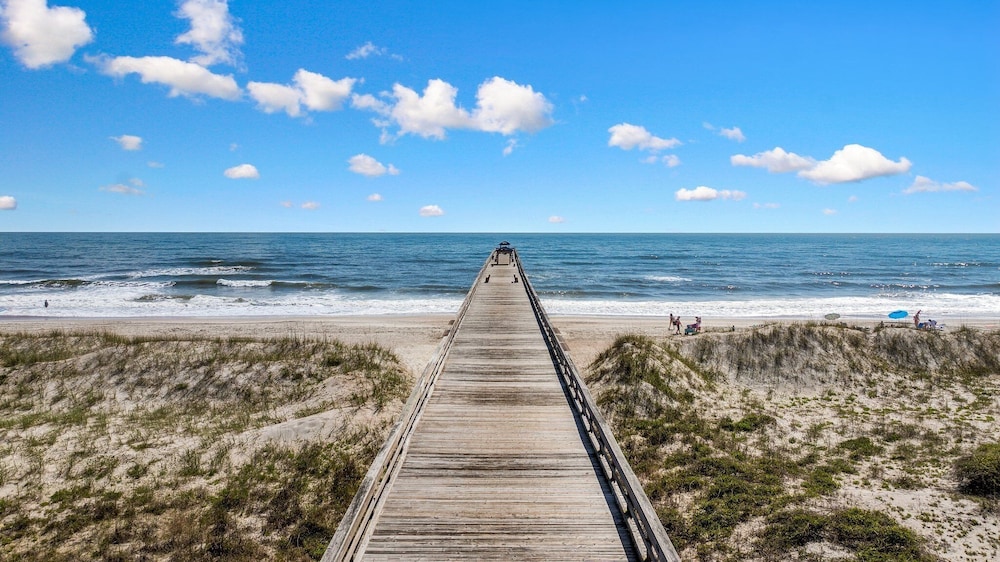 444 Amelia By The Sea 3 Bedroom Condo