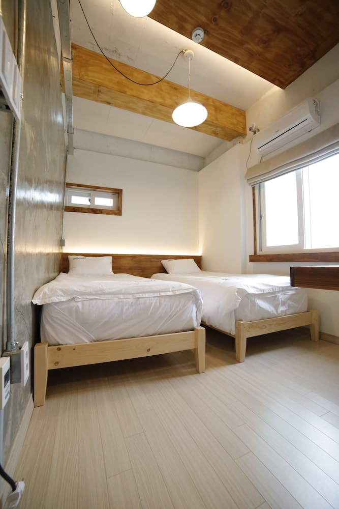 Good Day Mate Hostel