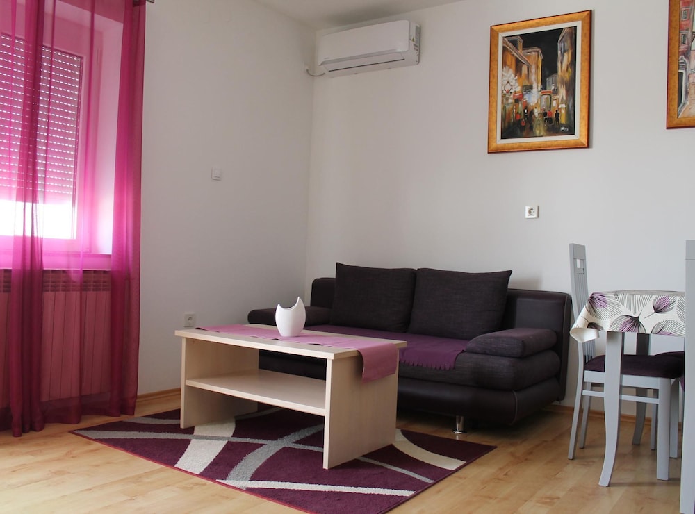 Serene Sea View Krk Apartment With Balcony