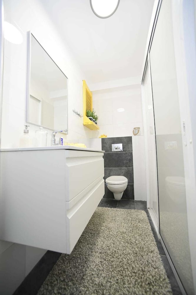 Luxury Suites