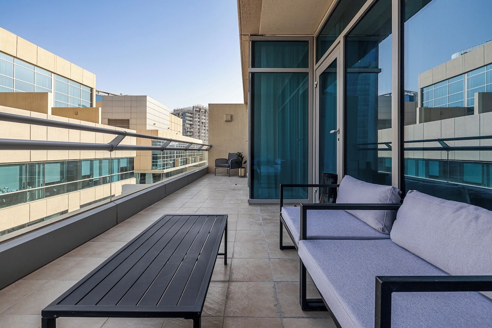 2BR City View Bay Square B13