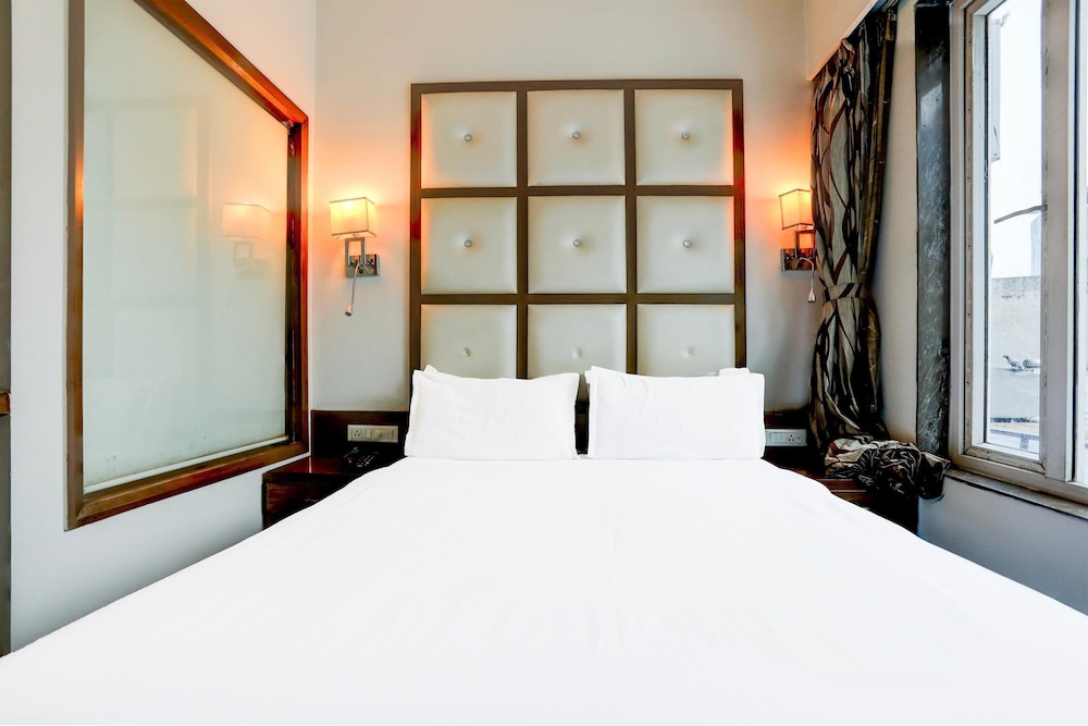 Stylish & Modern Stays at Palette River Front