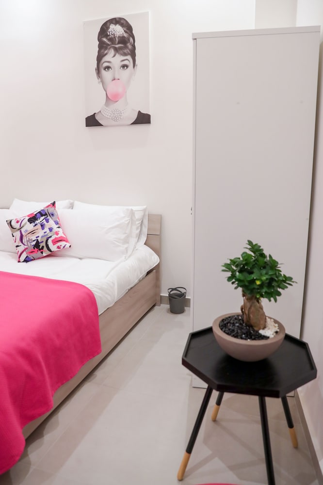 Fuchsia view 3