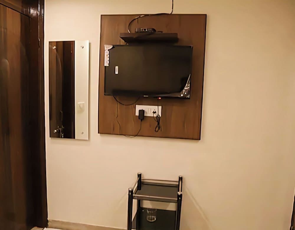 Hotel Mona Regency