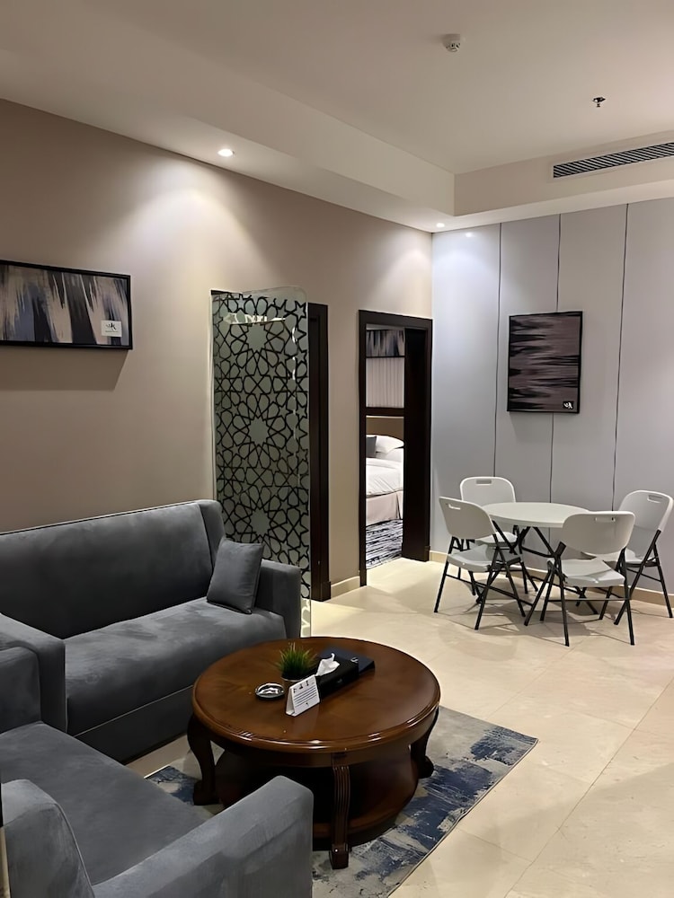 Kayan Serviced Apartments