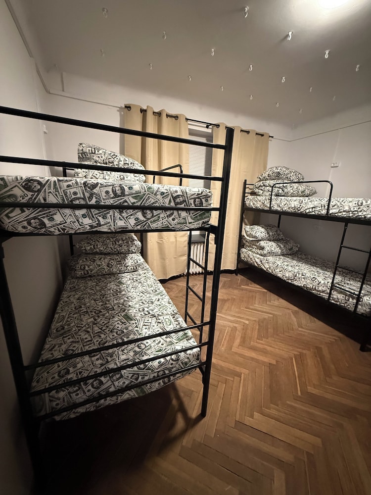 HOSTEL PULSE