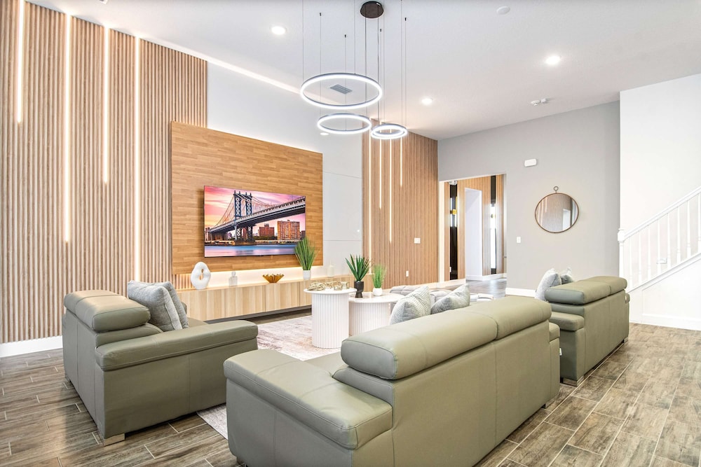Themed Kids' Rooms, Pool & Game Loft Near Disney