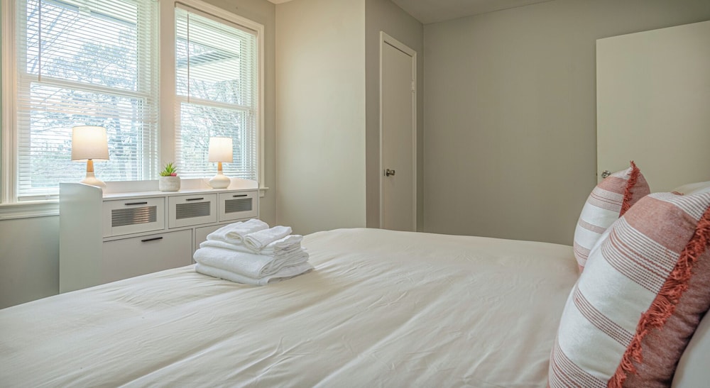 Charming Spacious Home with Game room