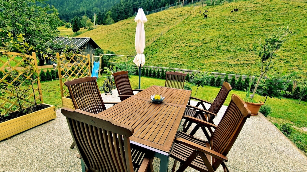 Large, Detached Holiday Home in Muhr