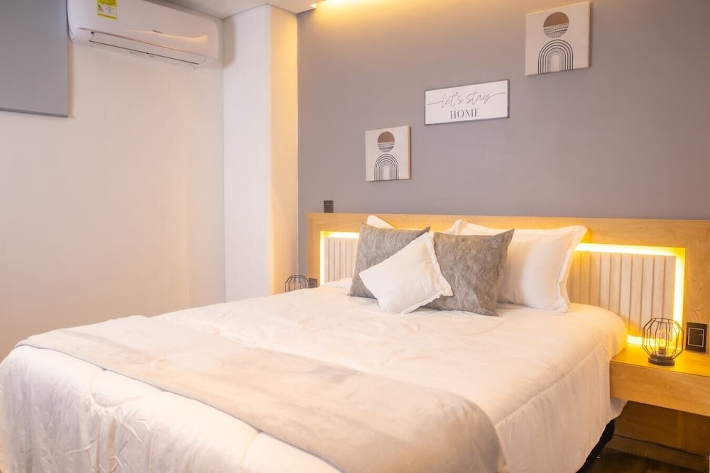 Comfy Aparta-suite Stadio Rosa Negra