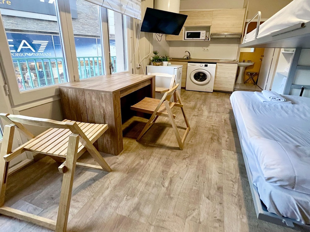 Apartamentos Sky 3000