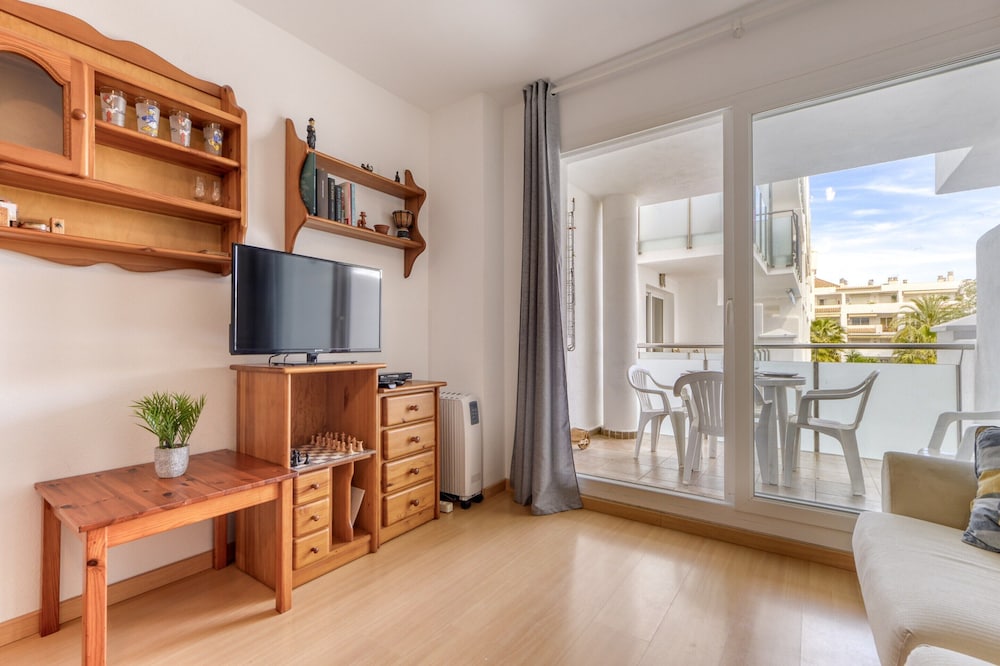 Apartment in Roses Near Sandy Beach