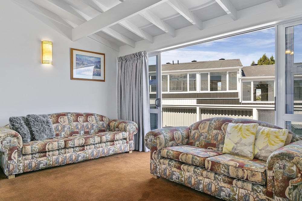 Taupo Thermal Motel & Spa - Adults Only