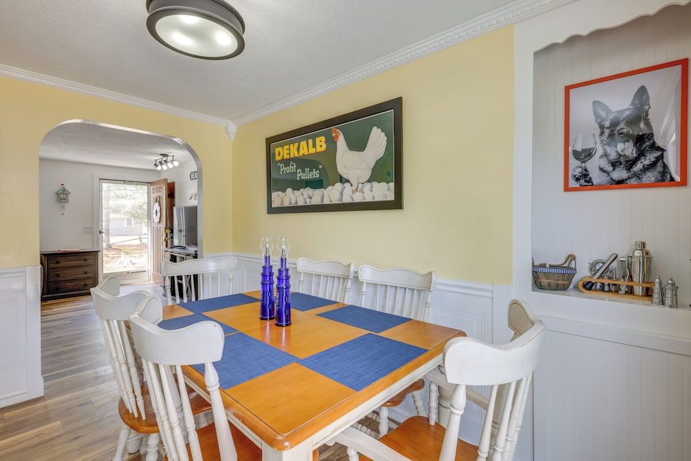 2 Mi to Beach: Wellfleet Home w/ Bike Trail Access