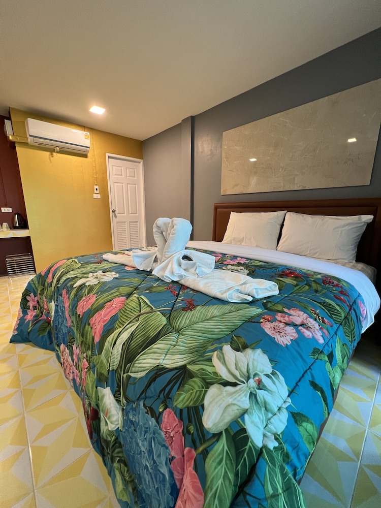 Ton Pling Khao Lak Villa view 4