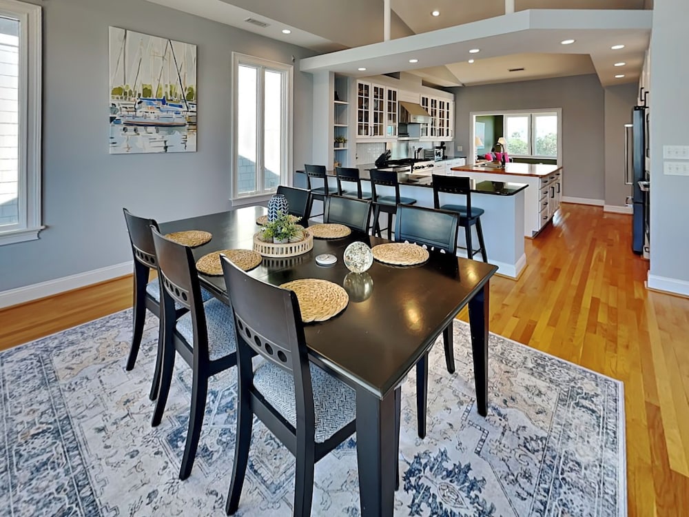 Shady Beaches by Topsail Realty