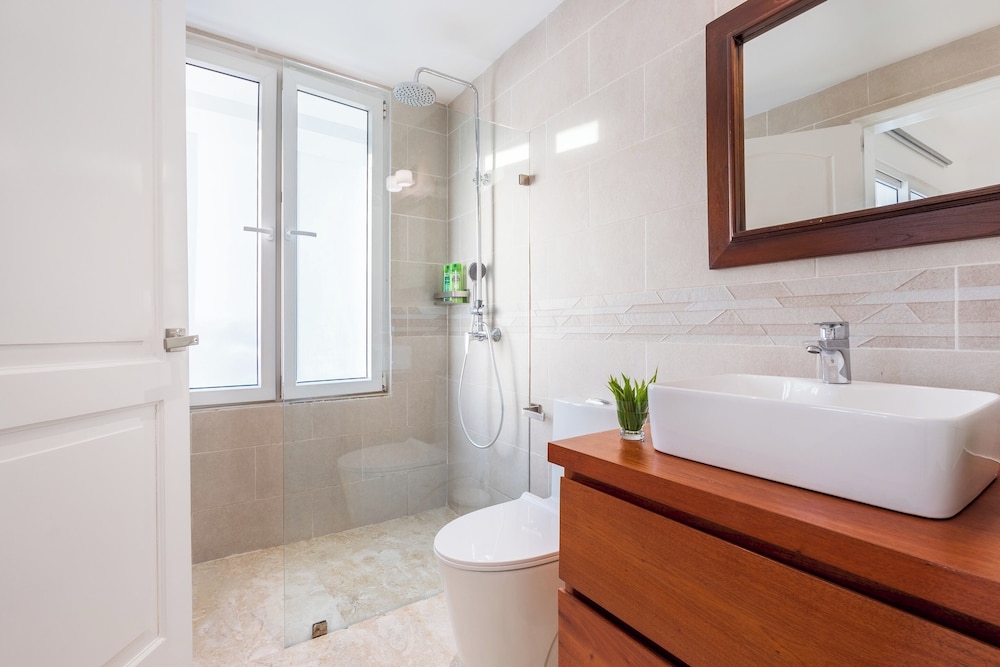 Villa Buganvilla 252 - 4BR Pool Jacuzzi Golf