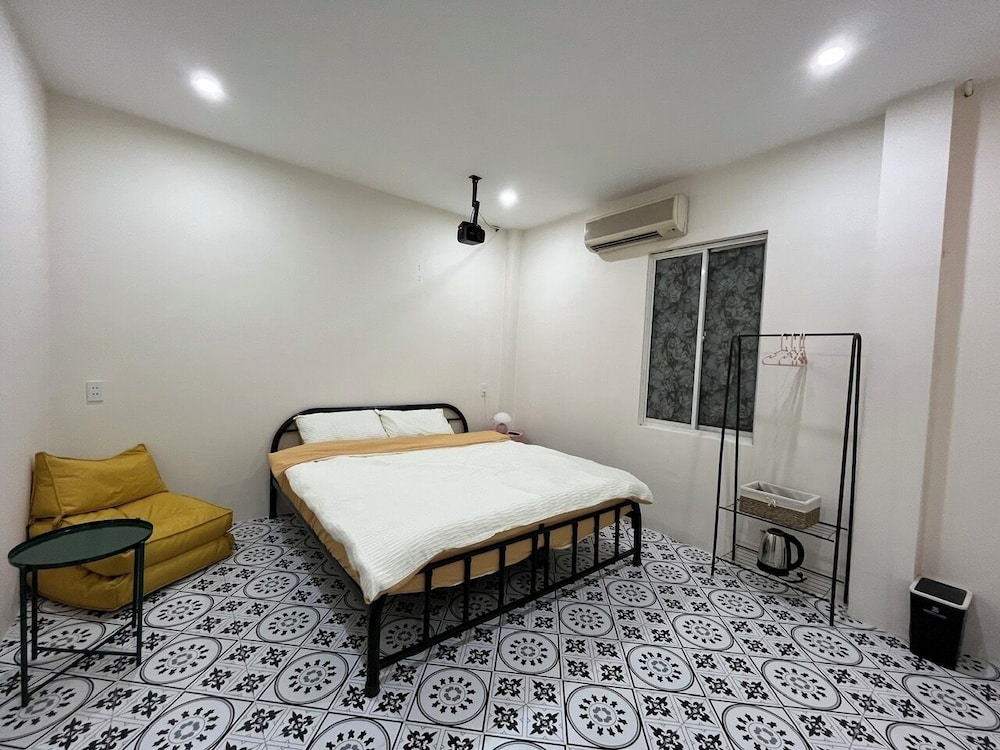 Lanni House