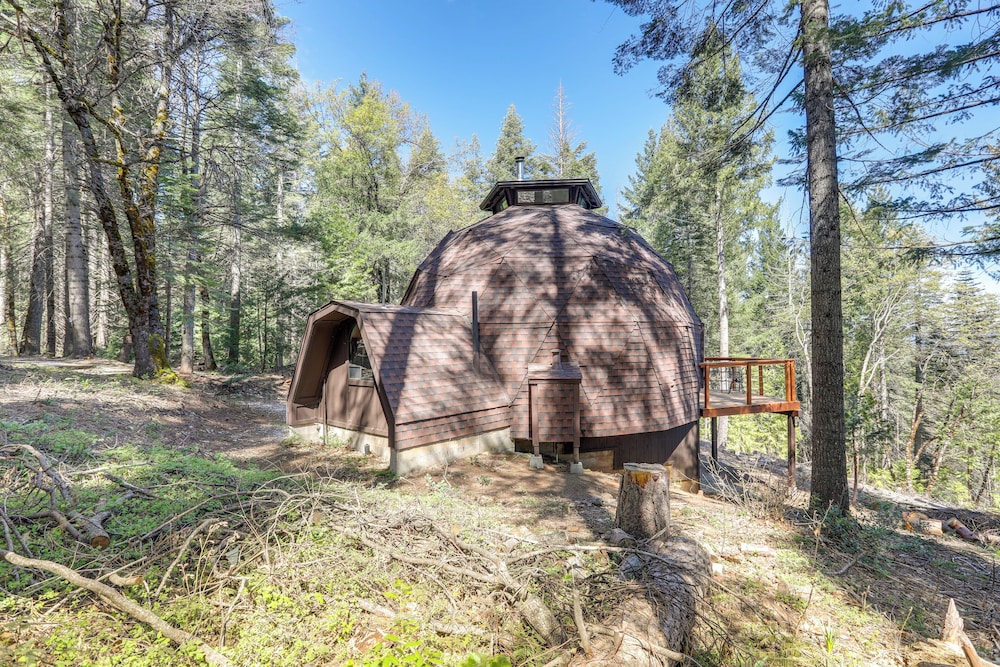 Off-grid Geodesic Dome: Nevada City House w/ Views