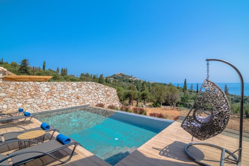 Spartia Suites - Brand New Seaview Suites - Spartia Suites - Brand New Seaview Suites