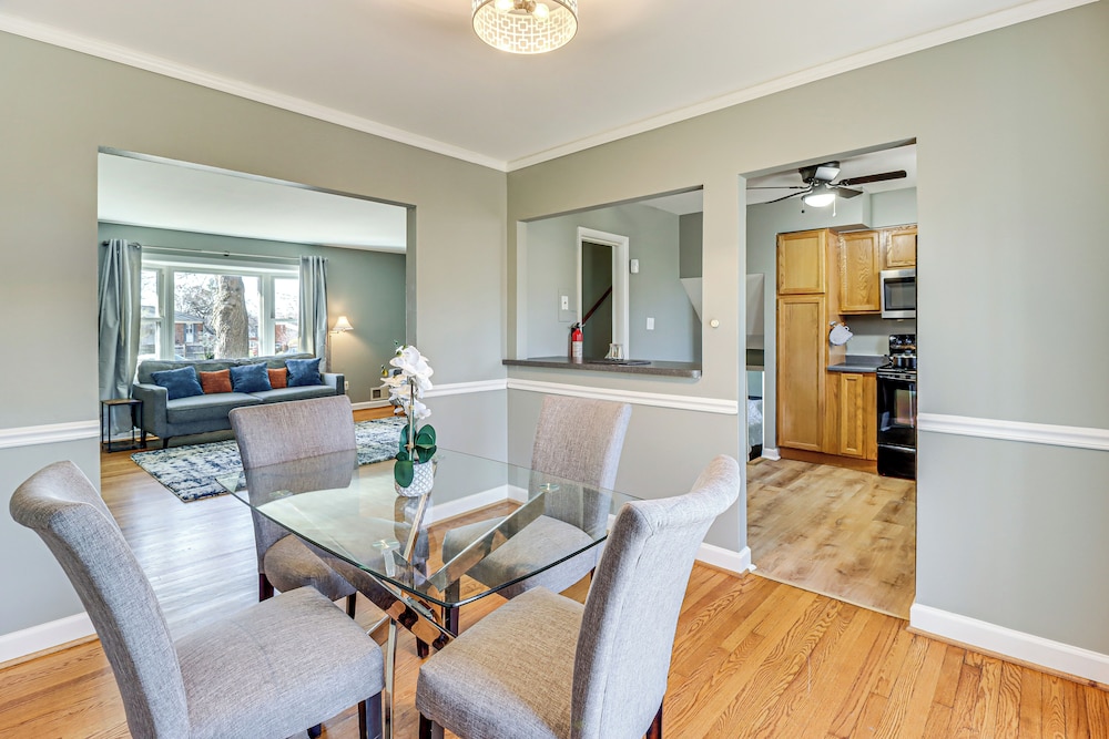 4 Mi to Northwest Stadium: Inviting Home!