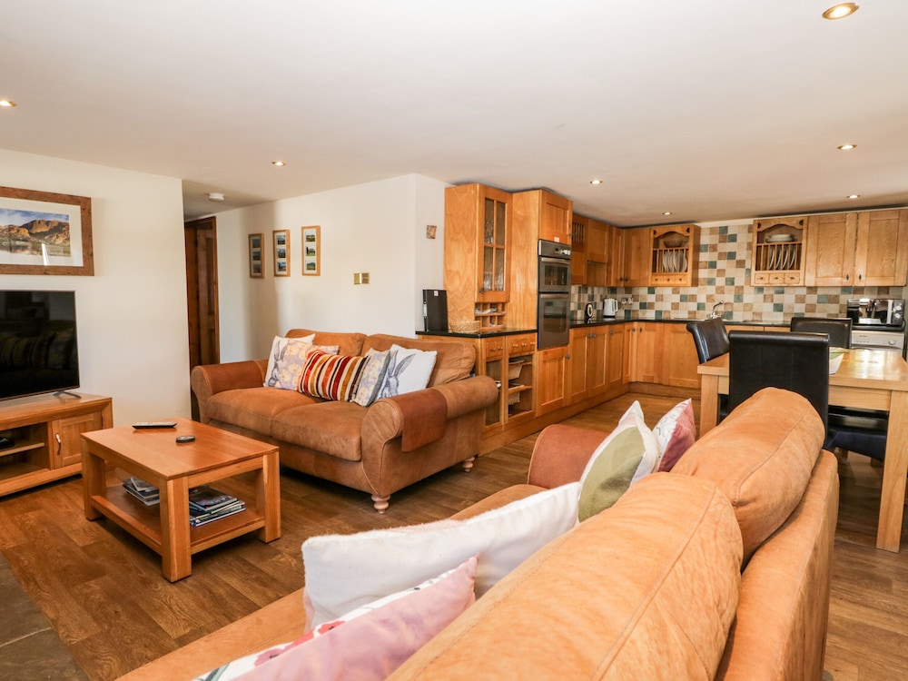 Raceside Cottage view 5