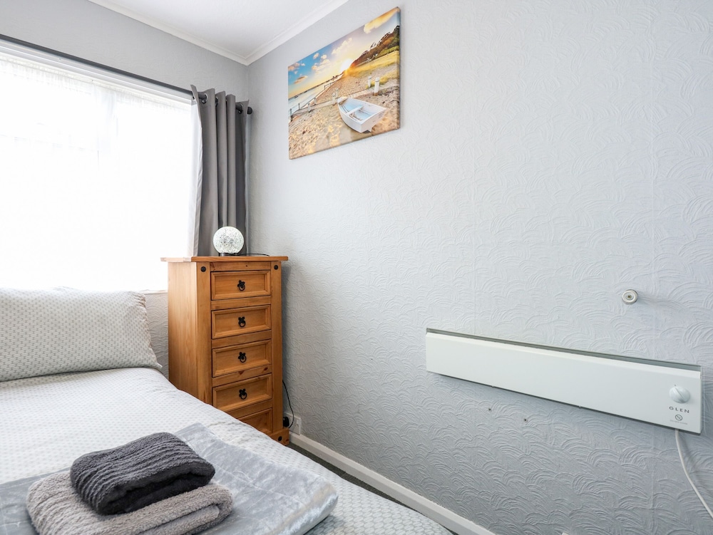 98 Cherry Park view 4
