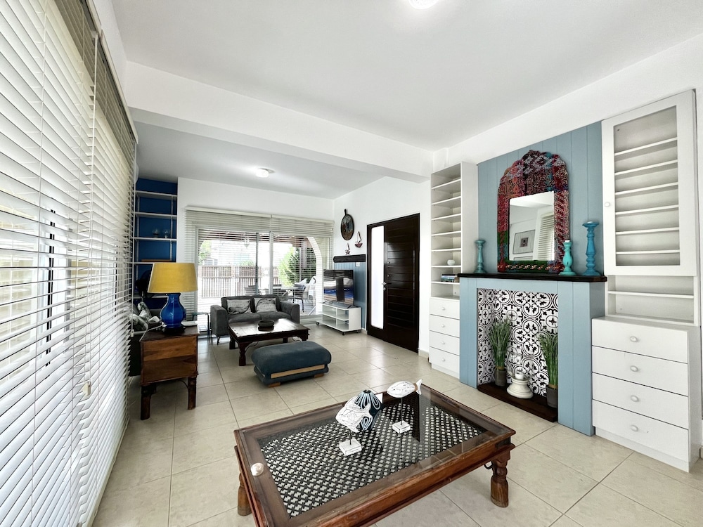 21 ATR - Stay Thalassa Villa