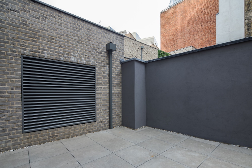 outdoor bbq area