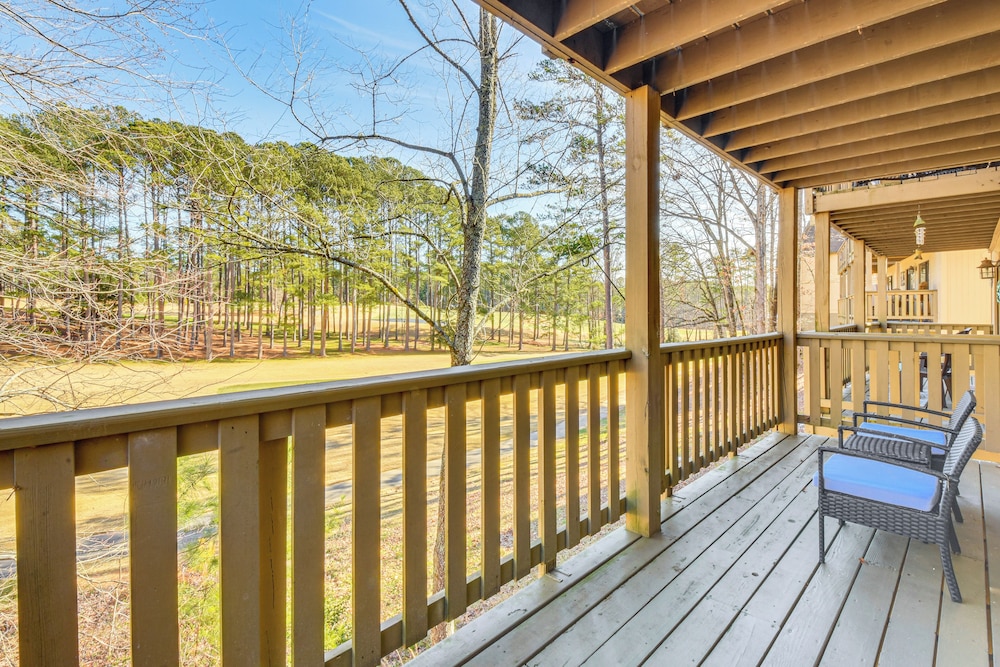 Golf Course View: Modern Keowee Key Condo!