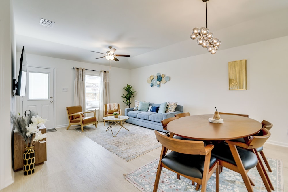 Game Room + Private Yard: Modern San Antonio Home