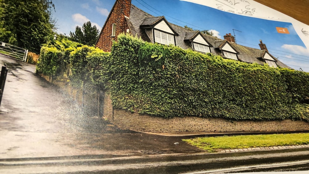 Stunning 3 Bed Cottage view 4