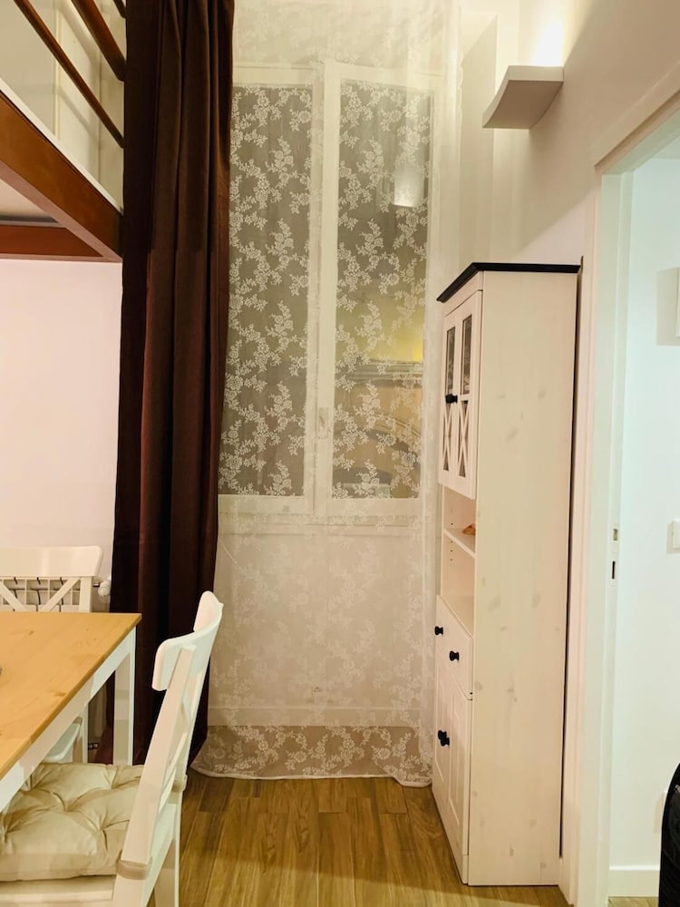 Trastevere Tourist Accommodation Stay in the Heart of Rome