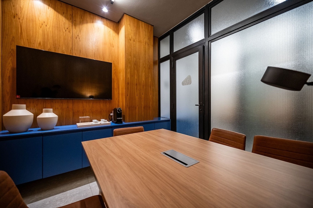 Leblon | Loft 5 min da Praia, com varanda vista Cristo - por Casapē Rio