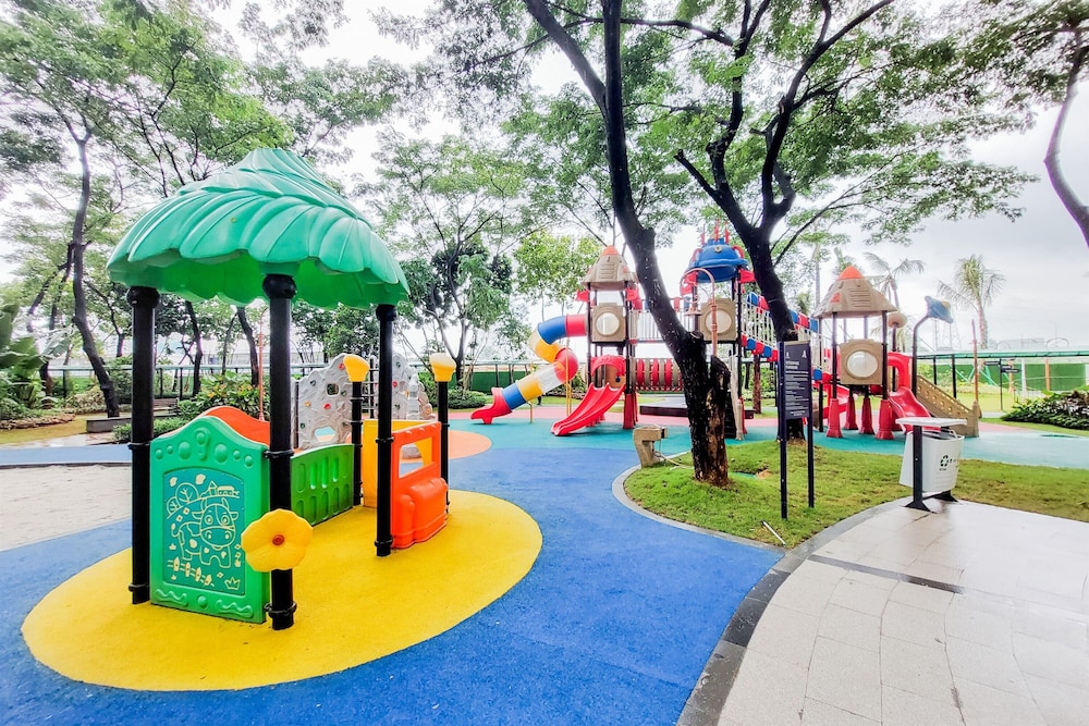 Simple Look 3Br Apartment Near Aeon Mall At Sky House Bsd