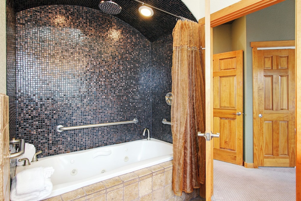 Unparalleled Park City Ski Resort Lodging