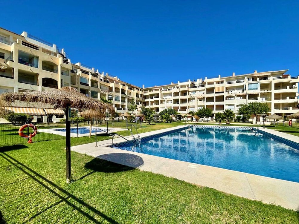 Apartment in Roquetas Near Playa Serena Beach