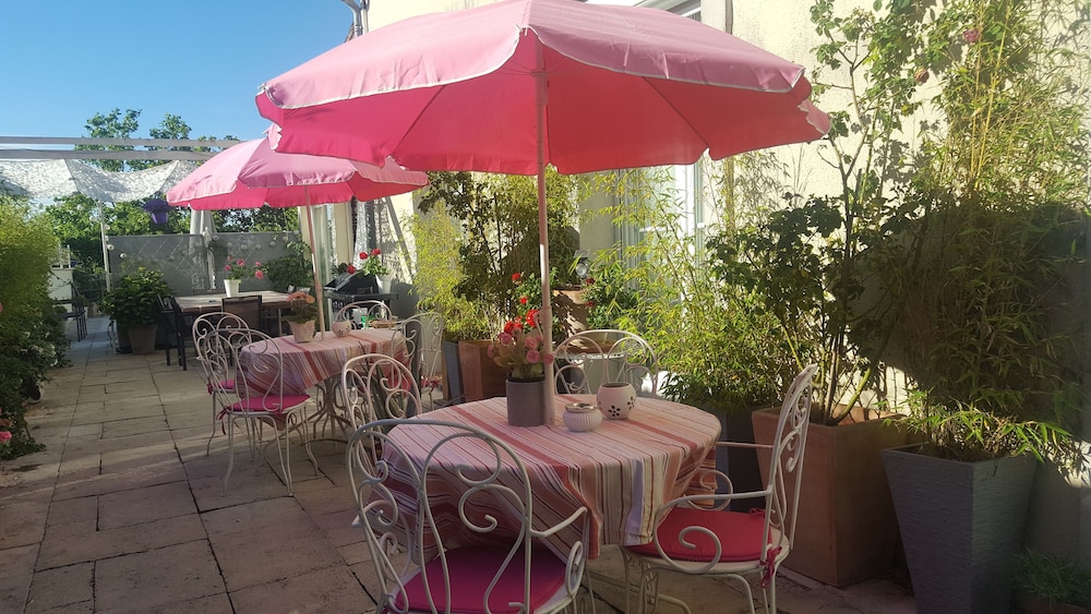 La Belle Vie view 5