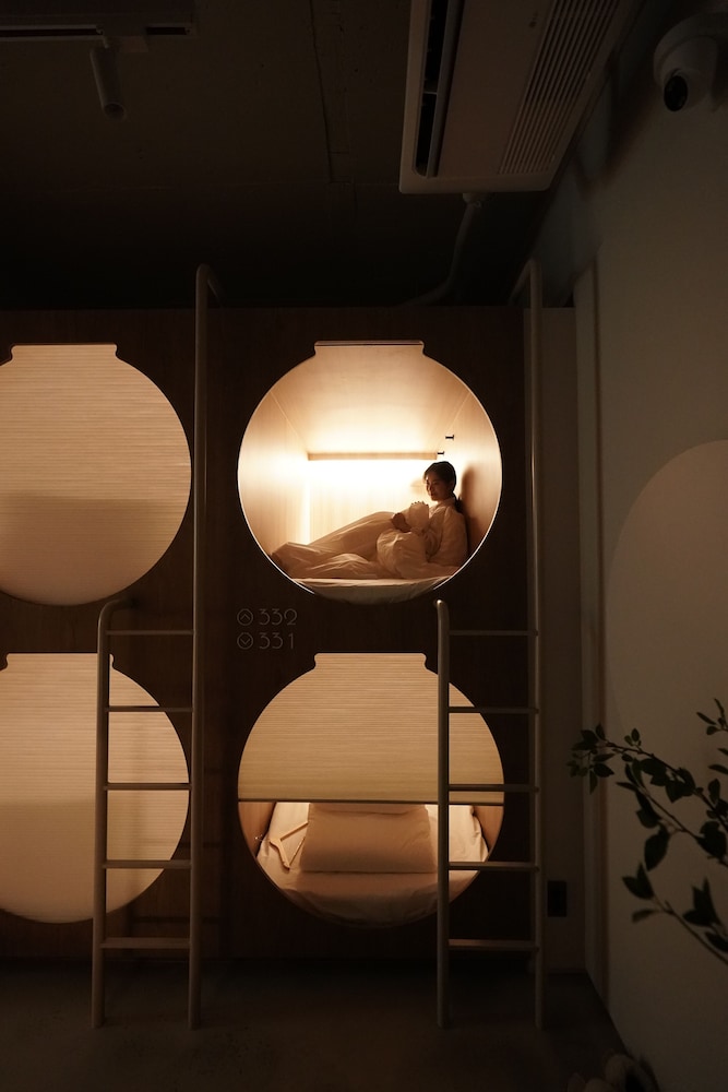 D.A.L Premium Capsule Hotel