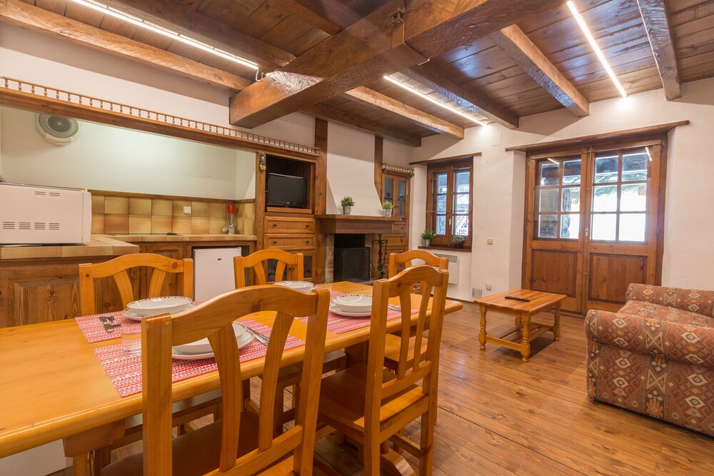 La Pleta Del Tarter Apartments