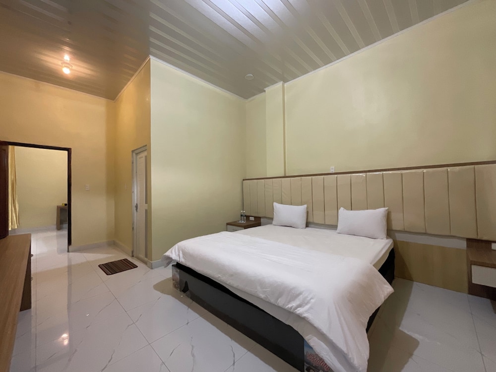 Penginapan Mafir