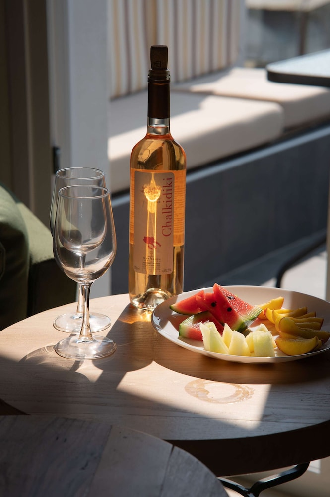 Chalkidiki s Seaview Escape - Cozy Summer Getaway