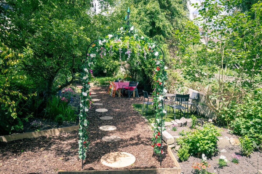 The Wonderland Townhouse - Amazing Alice in Wonderland 8BDR Home