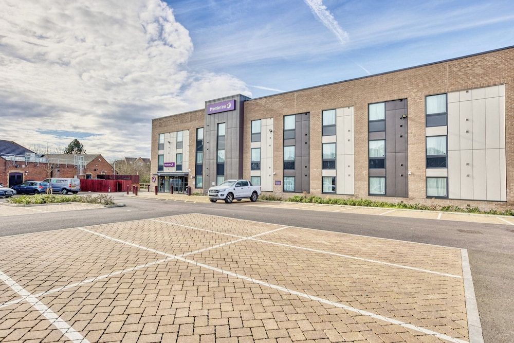 Premier Inn Harlow East - Church Langley