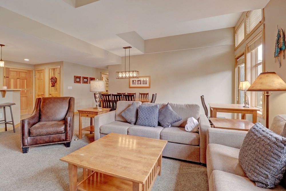 Pp605 Passage Point 3 Bedroom Condo