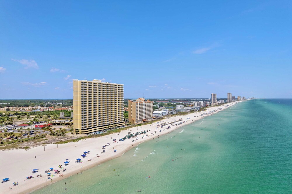 Beachfront Condo w/ Ocean Views + Pool Access Emerald Isle 808 by Avantstay