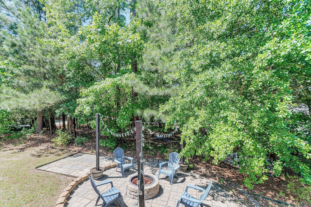 Fire Pit + Pool Access: Quiet Holly Springs Home