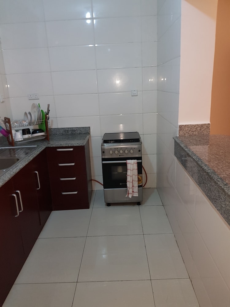 Cadogan Place Estate Apartment