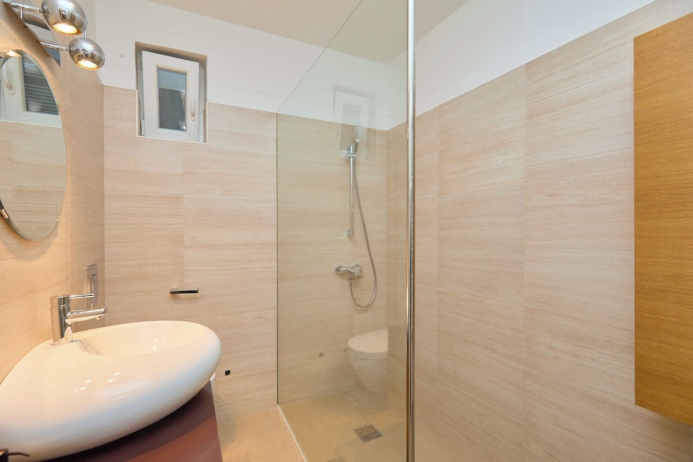Cityview Apartment